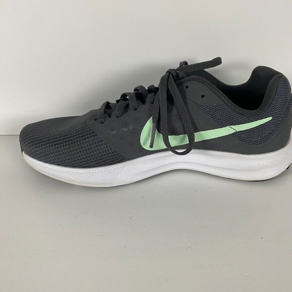 Nike Women's Downshifter 7 Shoes Sneakers Size 8 Grey Mint 852466-003 Running - Picture 8 of 10